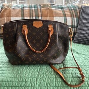 Louis Vuitton Turenne MM handbag